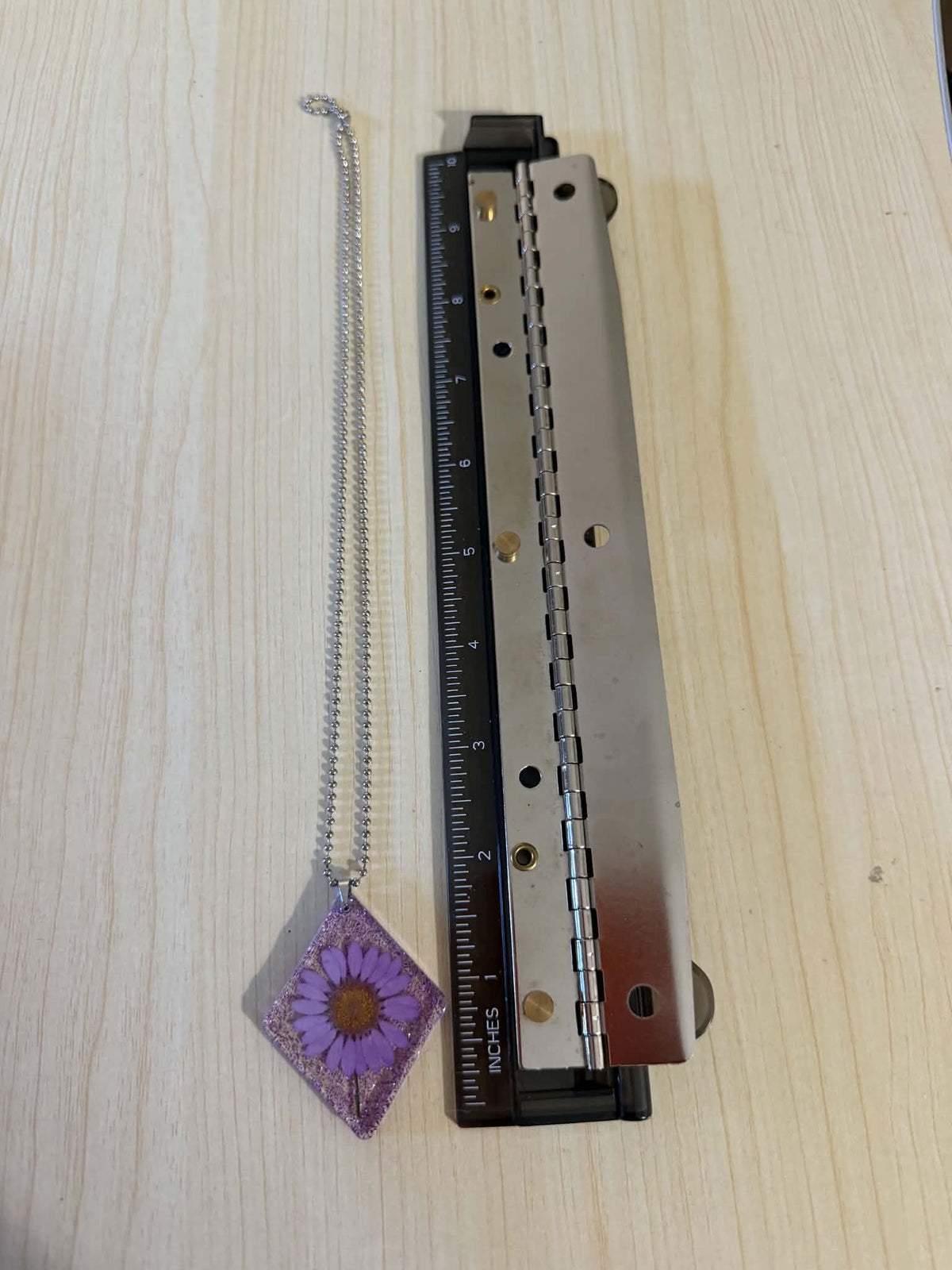 Pressed White Daisy Resin Diamond Pendant Necklace