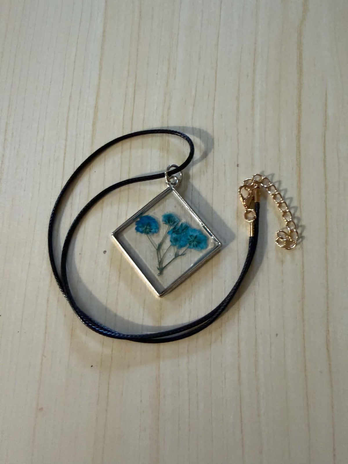 Blue Gypsophila Diamond Resin Necklace
