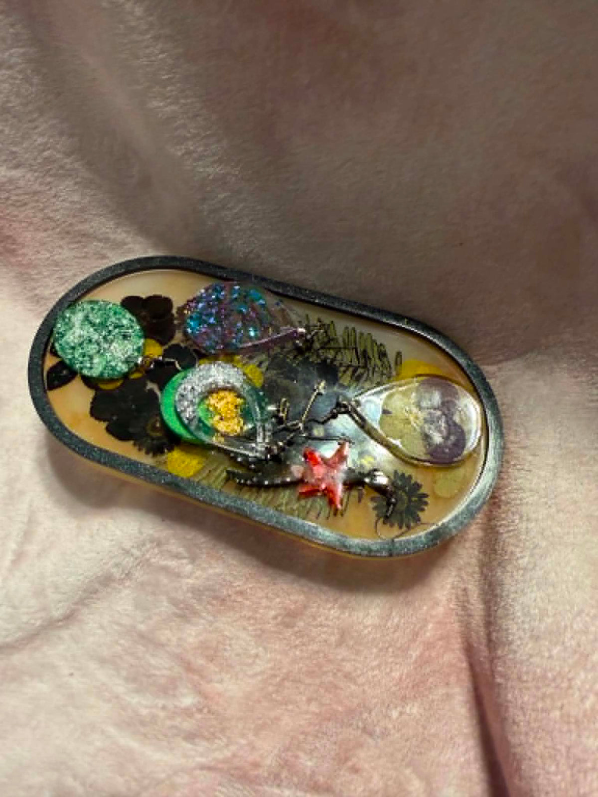Viola, Daisy & Leatherleaf Fern Trinket Tray