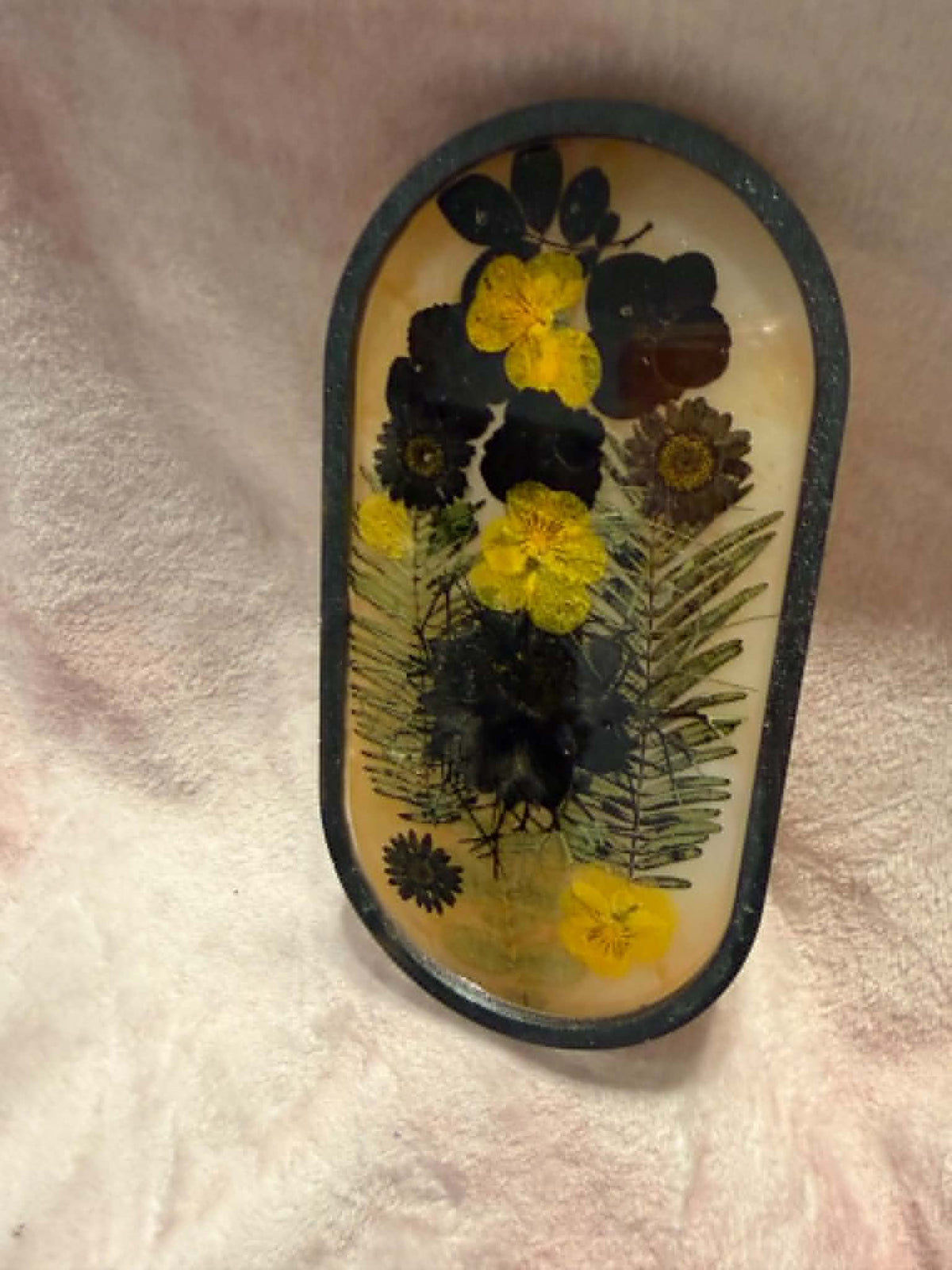 Viola, Daisy & Leatherleaf Fern Trinket Tray