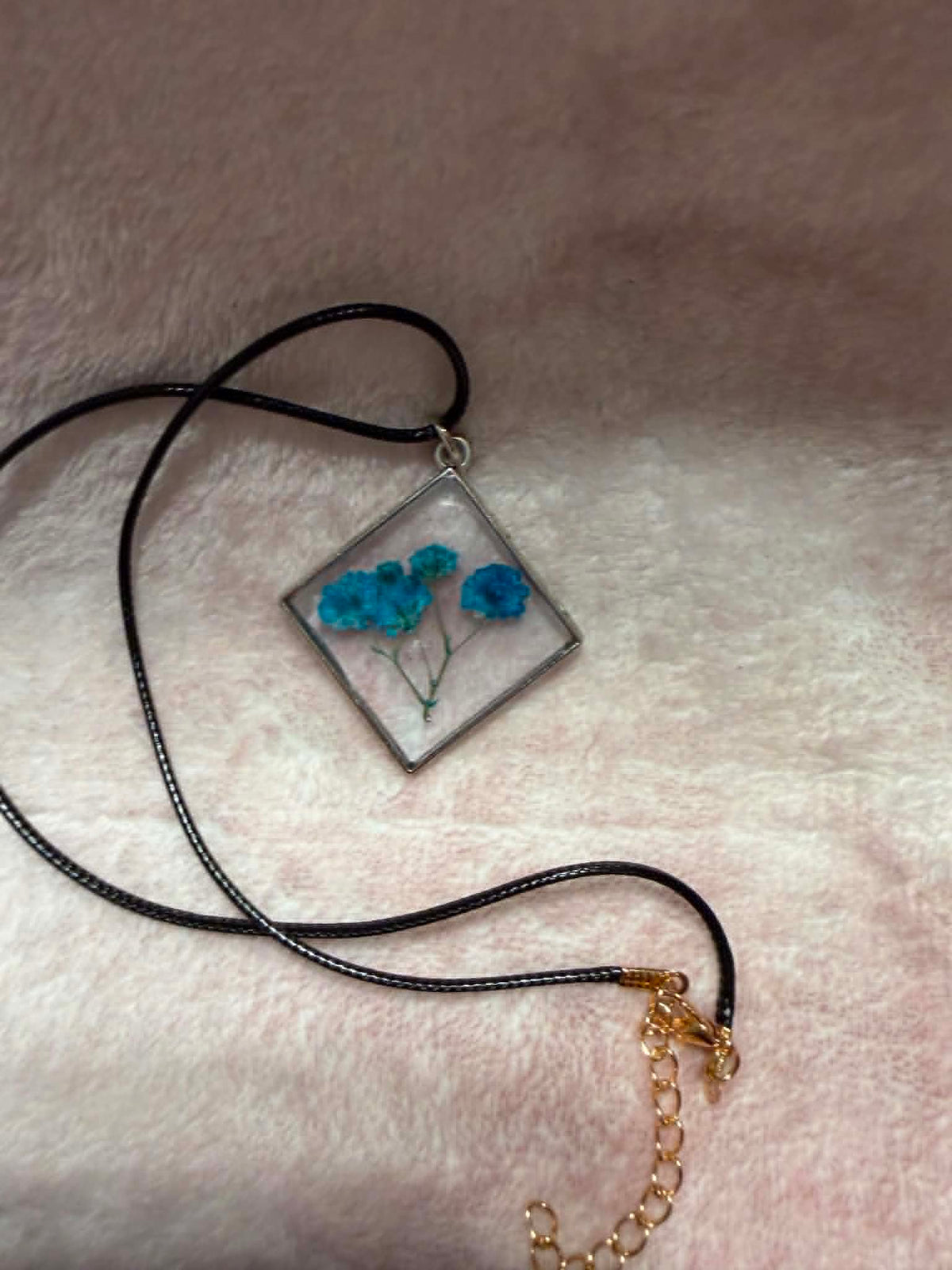 Blue Gypsophila Diamond Resin Necklace
