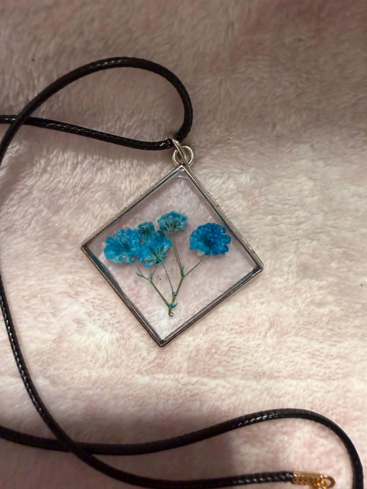 Blue Gypsophila Diamond Resin Necklace