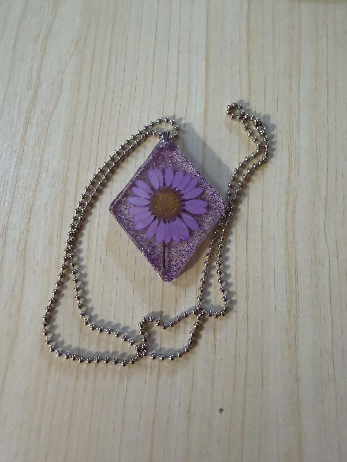 Pressed White Daisy Resin Diamond Pendant Necklace