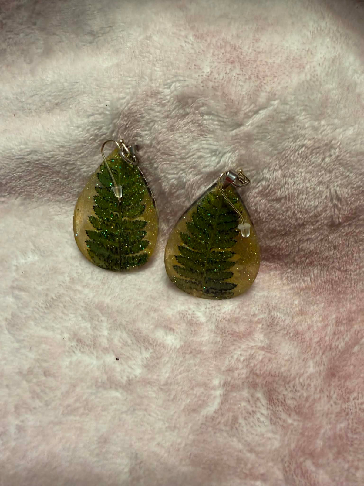Daisy & Fern Teardrop Resin Earrings