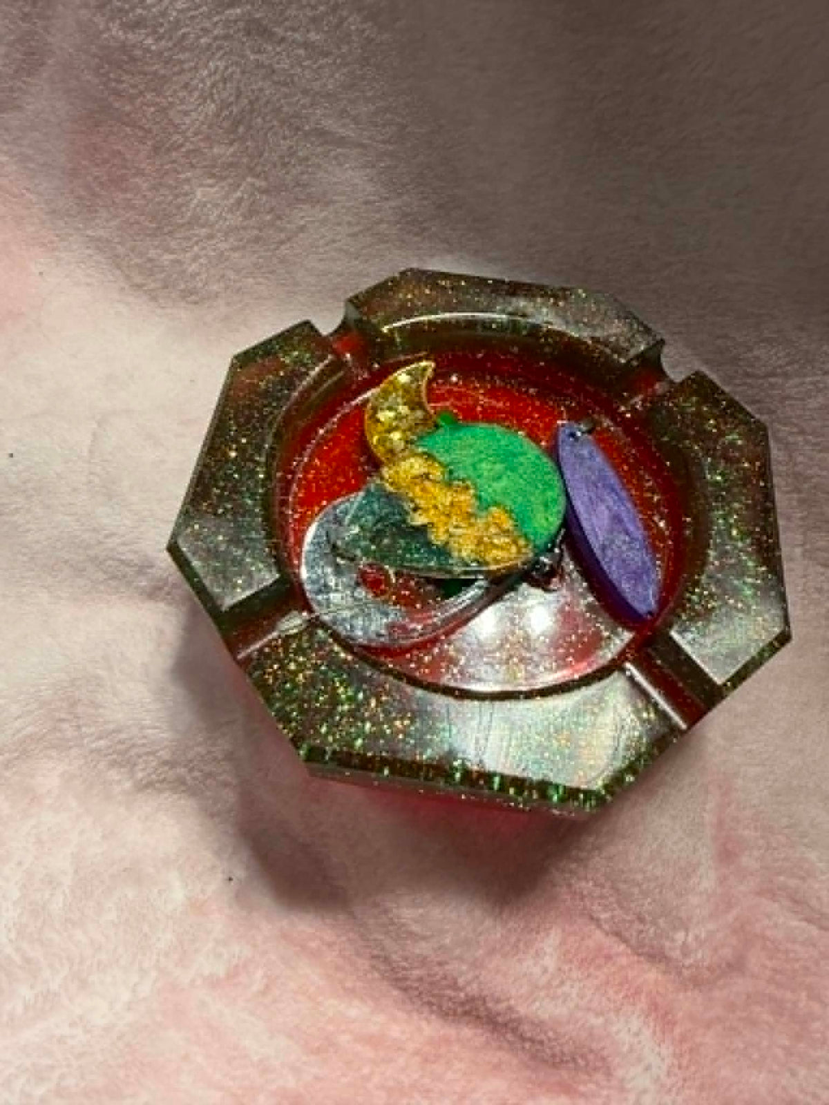 Red Glitter Mistletoe Octagonal Ashtray