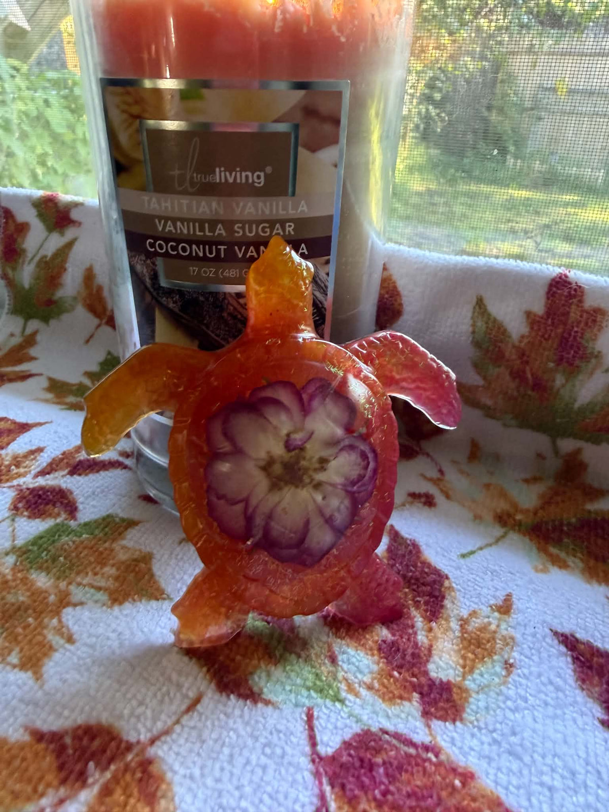 Sea Turtle Figurine with Mini Rose