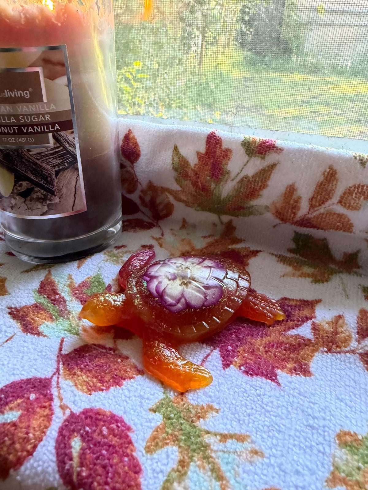 Sea Turtle Figurine with Mini Rose