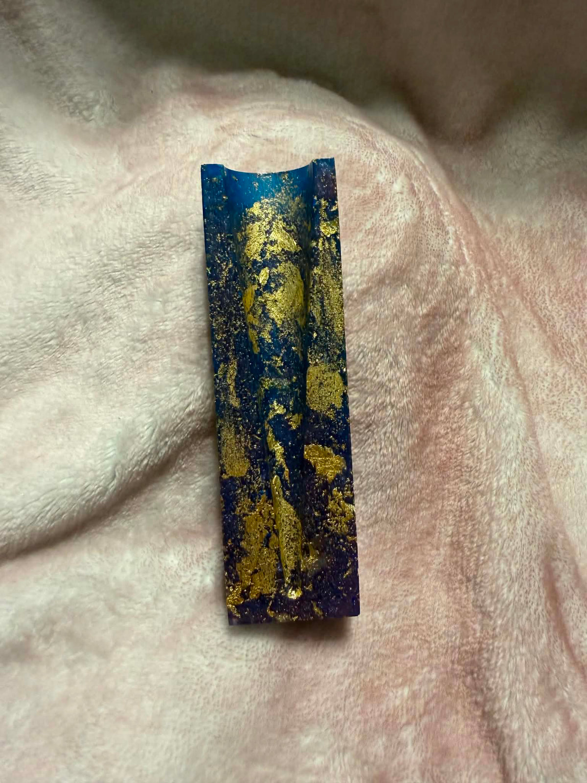 Blue Mica & Gold Foil Resin V-Block Rolling Cradle