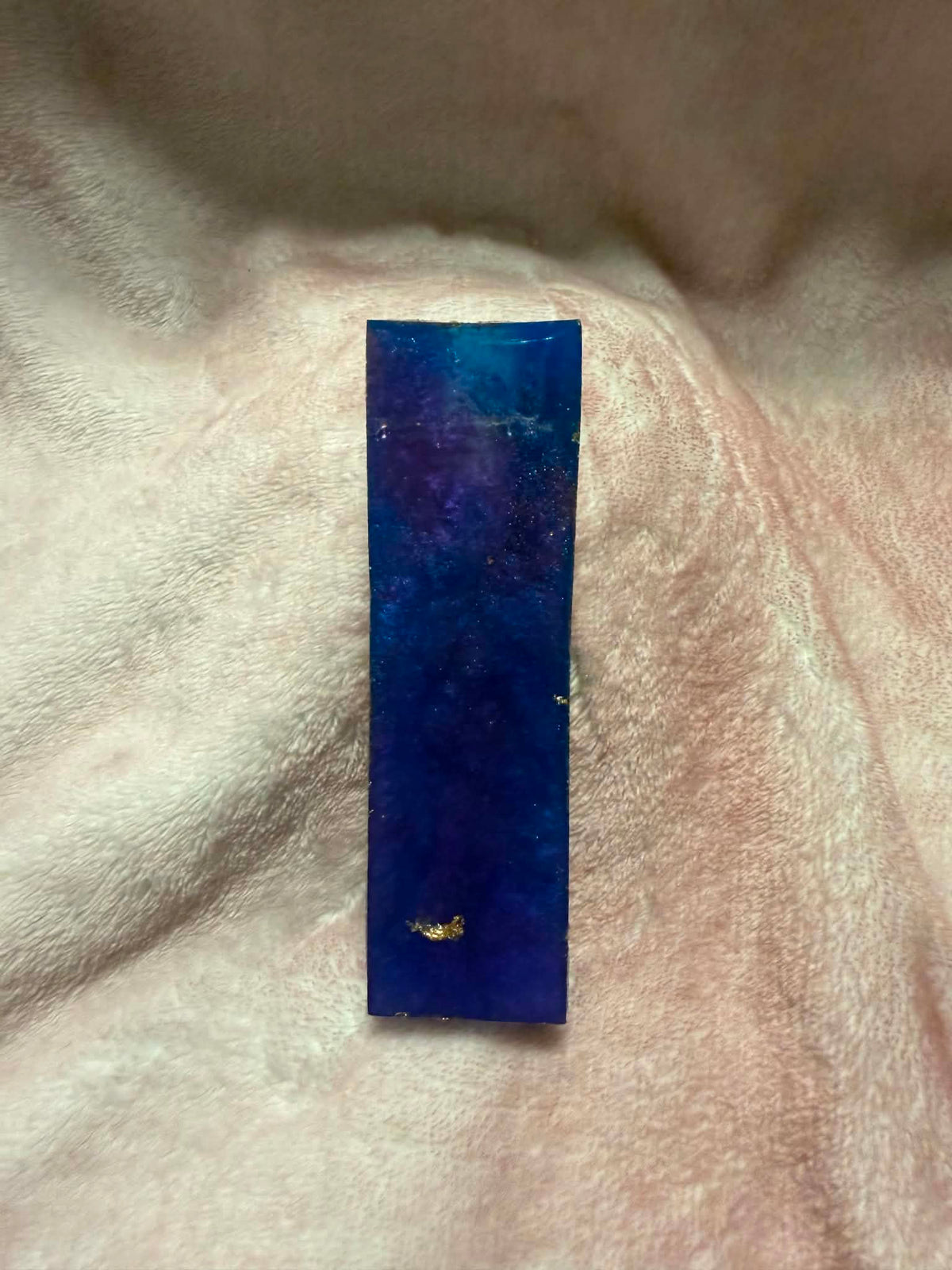 Blue Mica & Gold Foil Resin V-Block Rolling Cradle