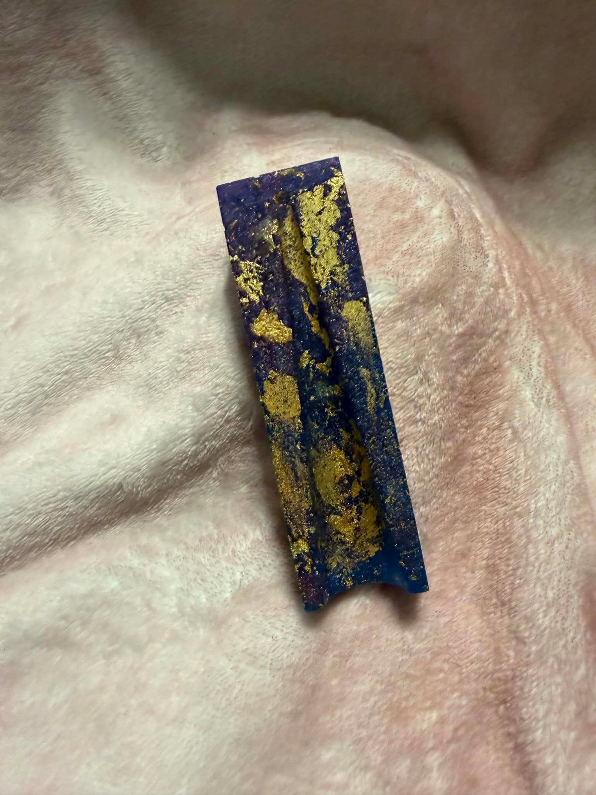 Blue Mica & Gold Foil Resin V-Block Rolling Cradle