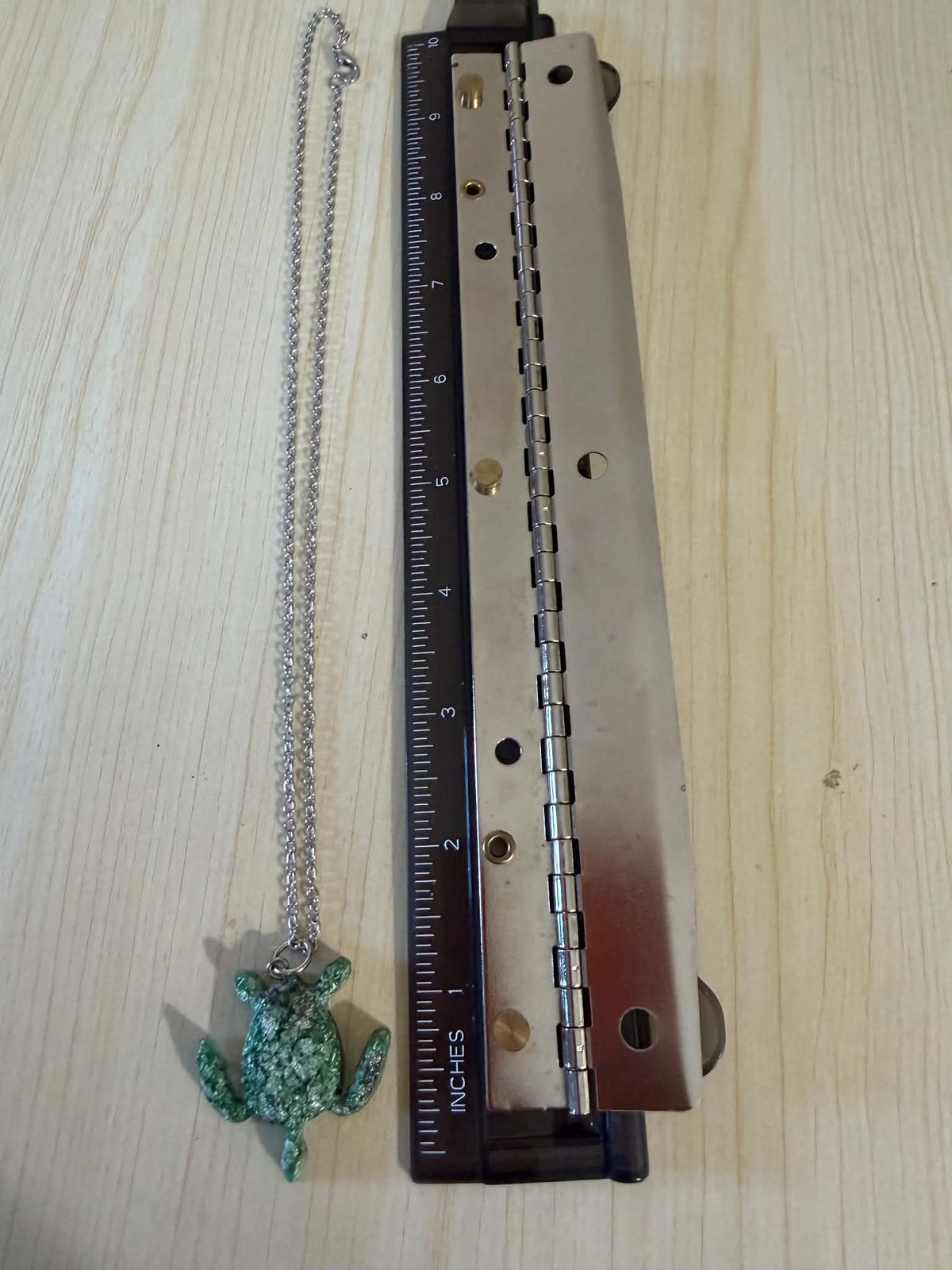 Green & Silver Sea Turtle Pendant Necklace